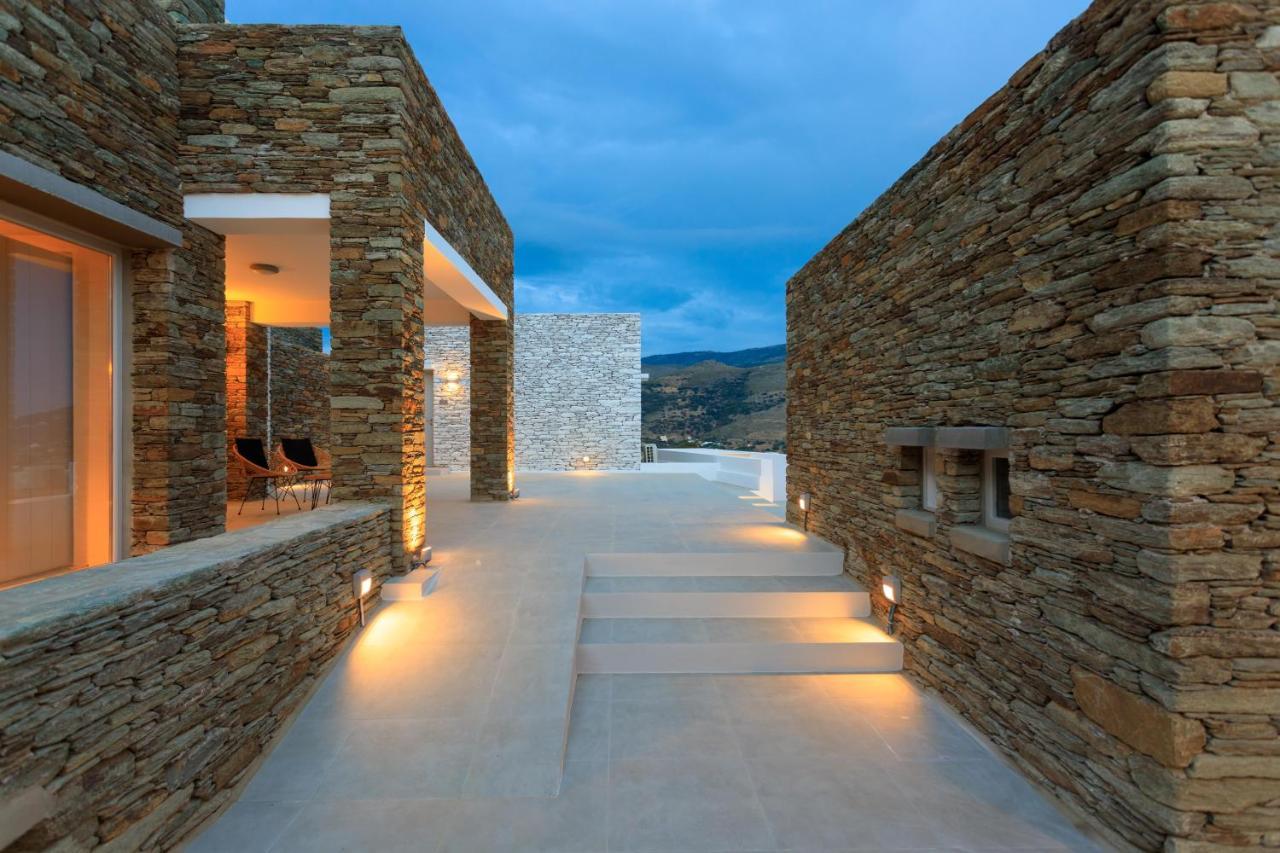 Iliades Luxury Boutique Suites Batsi  Bagian luar foto