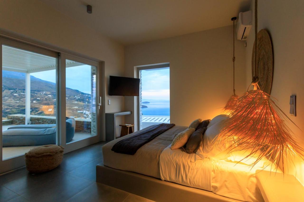 Iliades Luxury Boutique Suites Batsi  Bagian luar foto