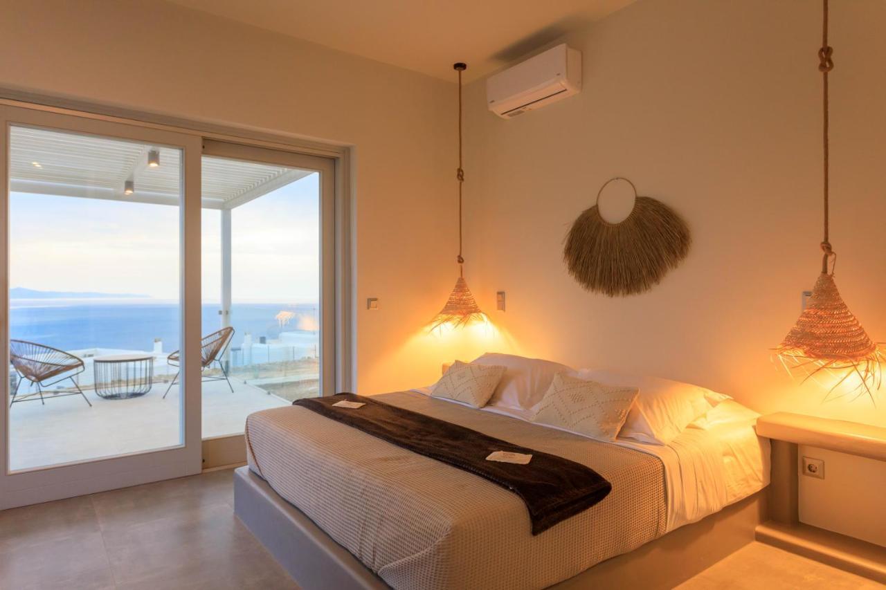 Iliades Luxury Boutique Suites Batsi  Bagian luar foto